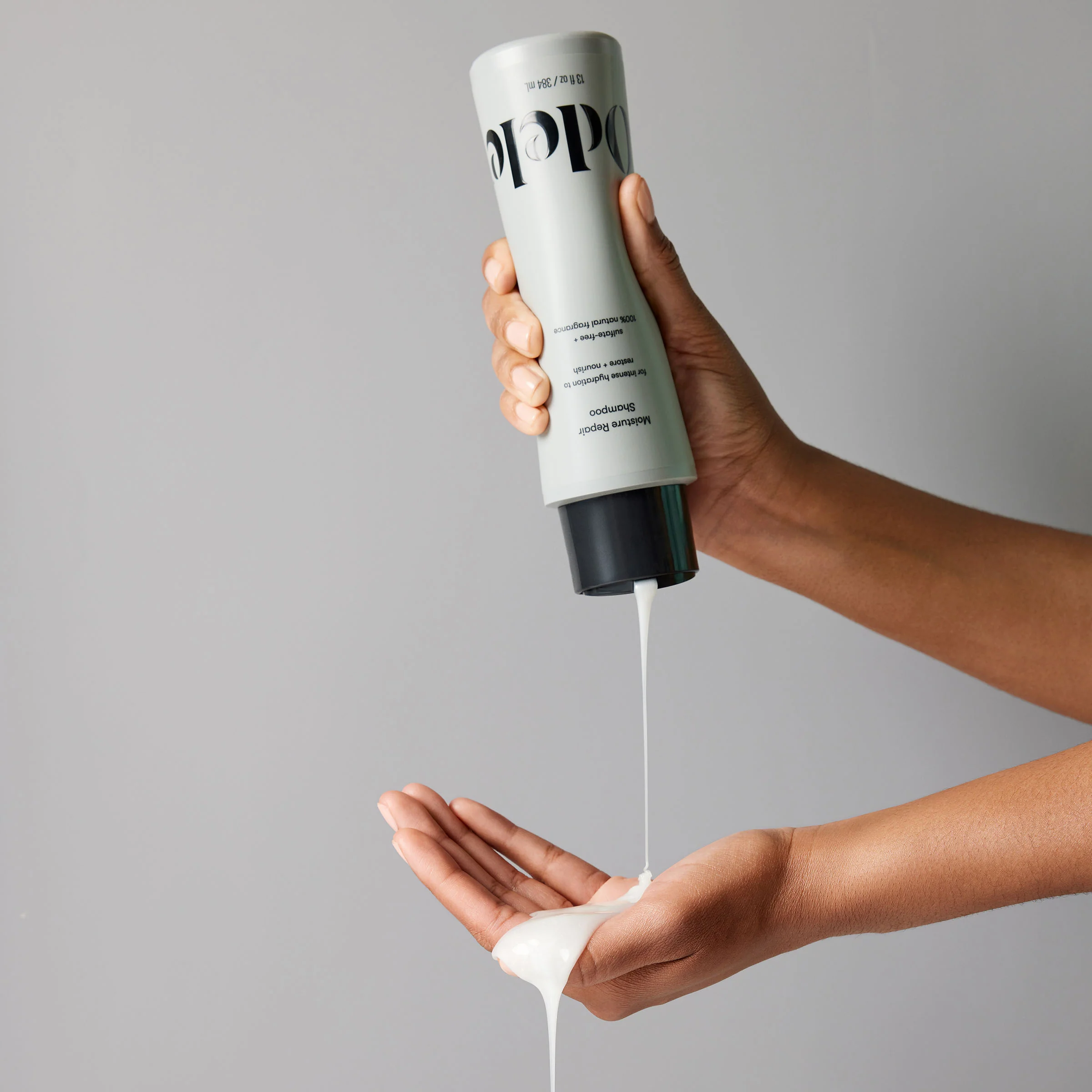 Moisture Repair Shampoo Mini - Image 3